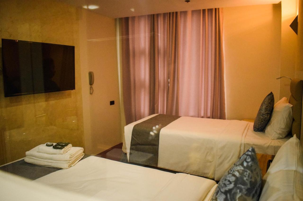 Cebu Dulcinea Hotel And Suites-Mactan Airport Hotel Lapu-Lapu City Exteriör bild
