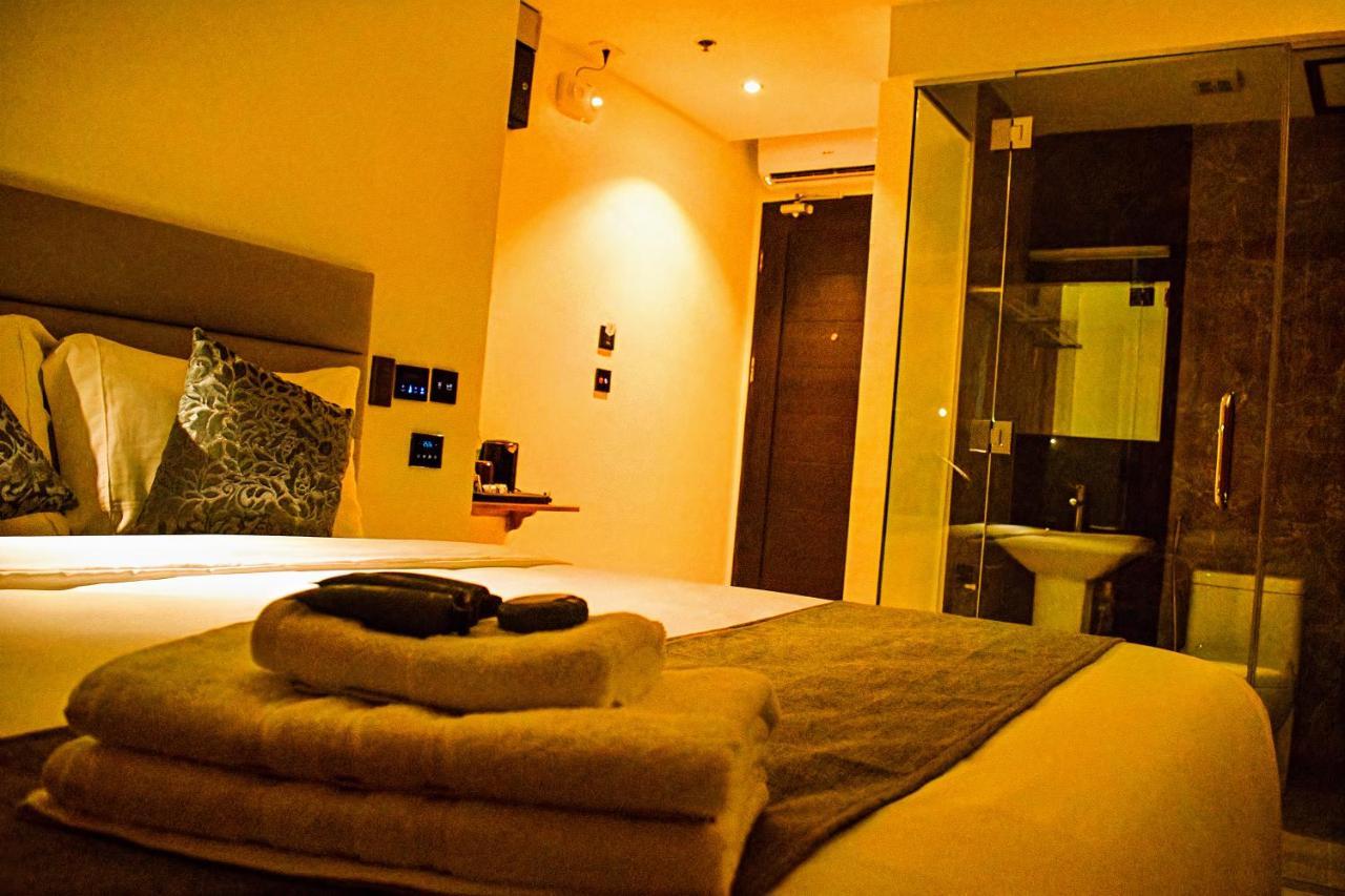 Cebu Dulcinea Hotel And Suites-Mactan Airport Hotel Lapu-Lapu City Exteriör bild
