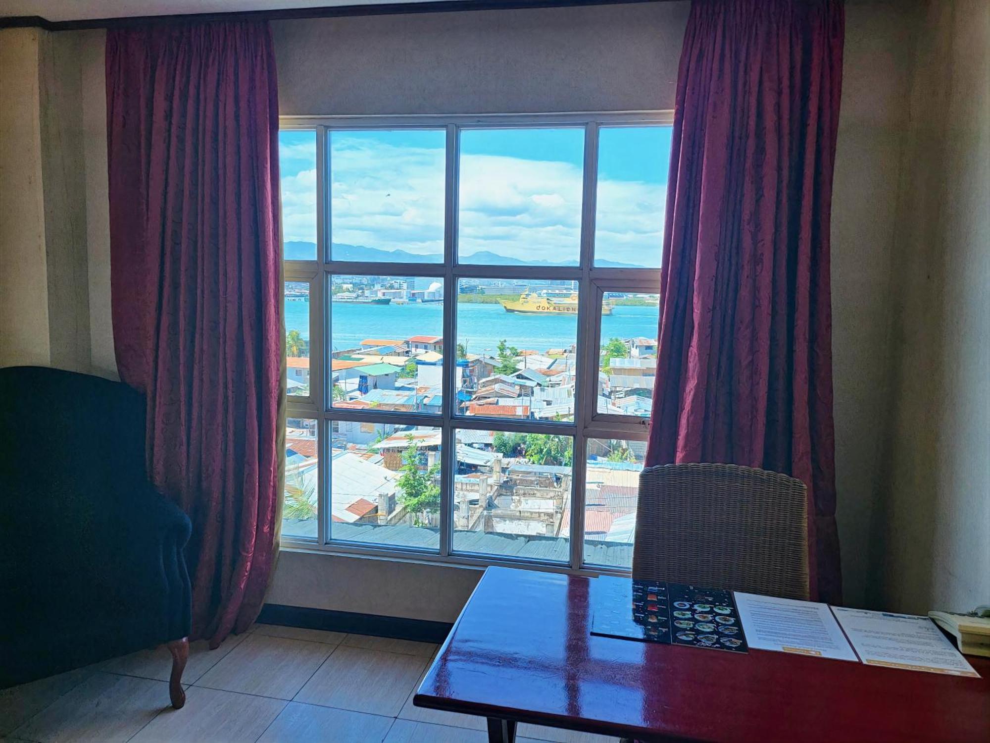 Cebu Dulcinea Hotel And Suites-Mactan Airport Hotel Lapu-Lapu City Exteriör bild
