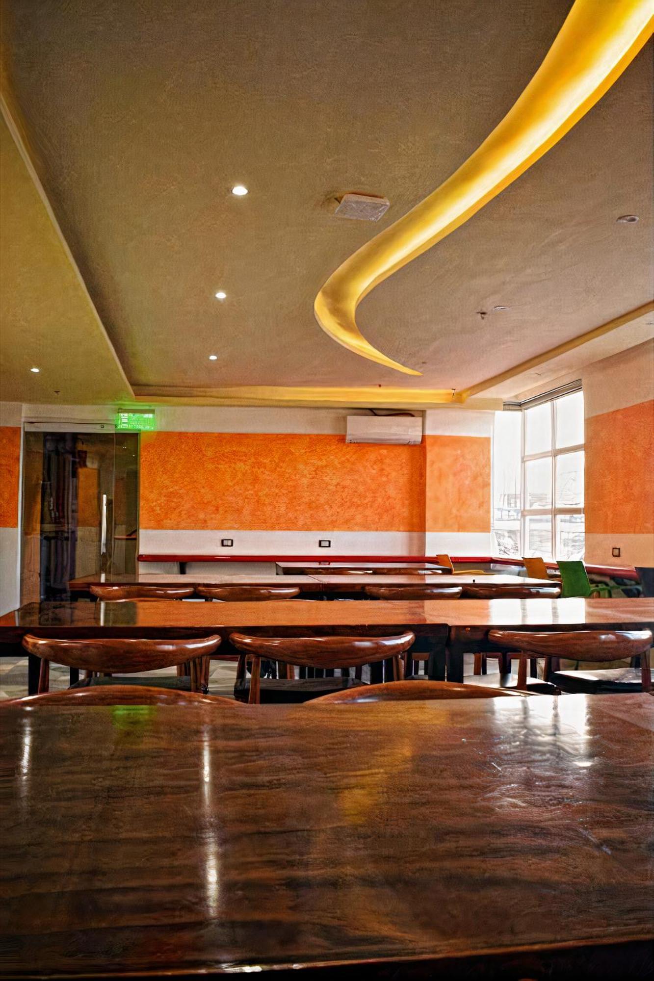 Cebu Dulcinea Hotel And Suites-Mactan Airport Hotel Lapu-Lapu City Exteriör bild