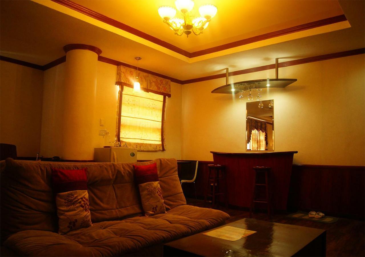 Cebu Dulcinea Hotel And Suites-Mactan Airport Hotel Lapu-Lapu City Exteriör bild